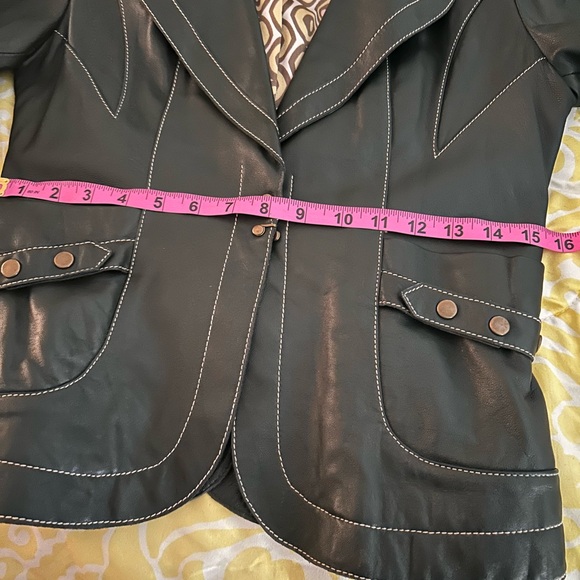 Green Leather Jacket - Picture 15 of 15